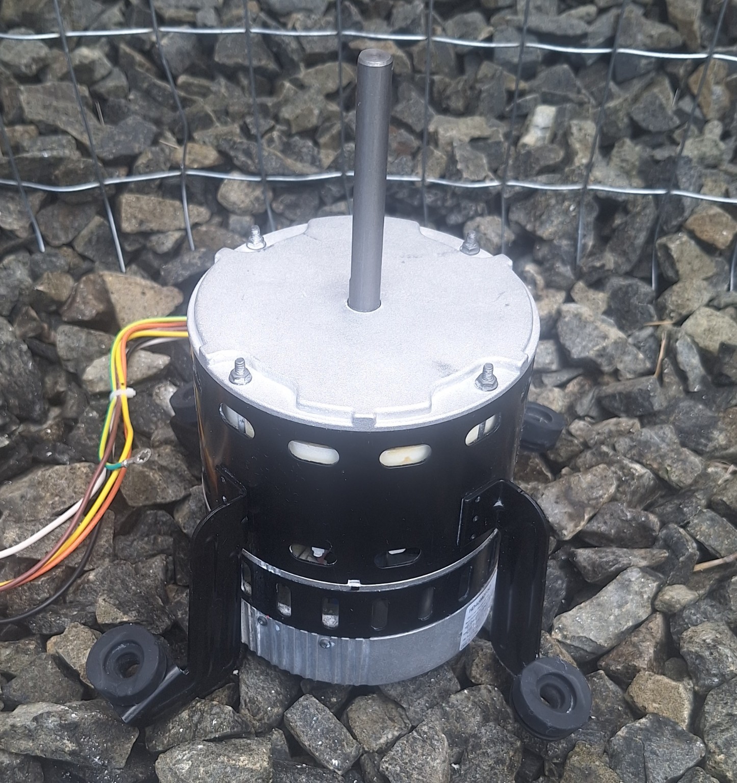 Clean blower motor